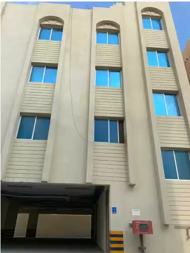 Résidentiel Propriété prête 2 chambres U / f Appartement  a louer au Al-Sadd , Doha #7849 - 1  image 